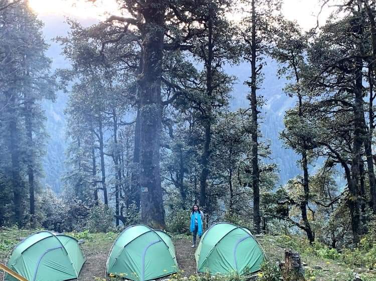 Day 3 – Trek from Bhebra camp to Manji camp (9 km) (4/5 Hours) (9487 Feet)