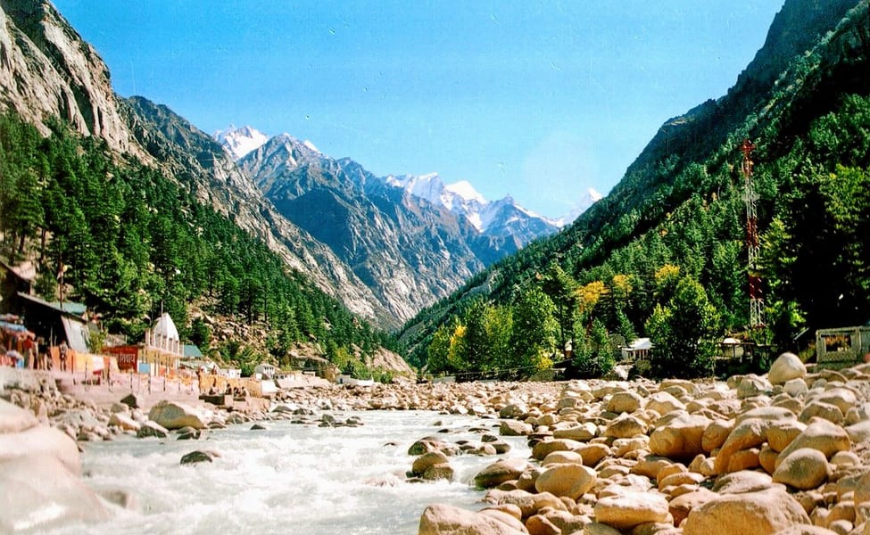 Day 2: Trek from Gangotri to Chirbasa (11,761 feet); (6 hours) (08 Km)
